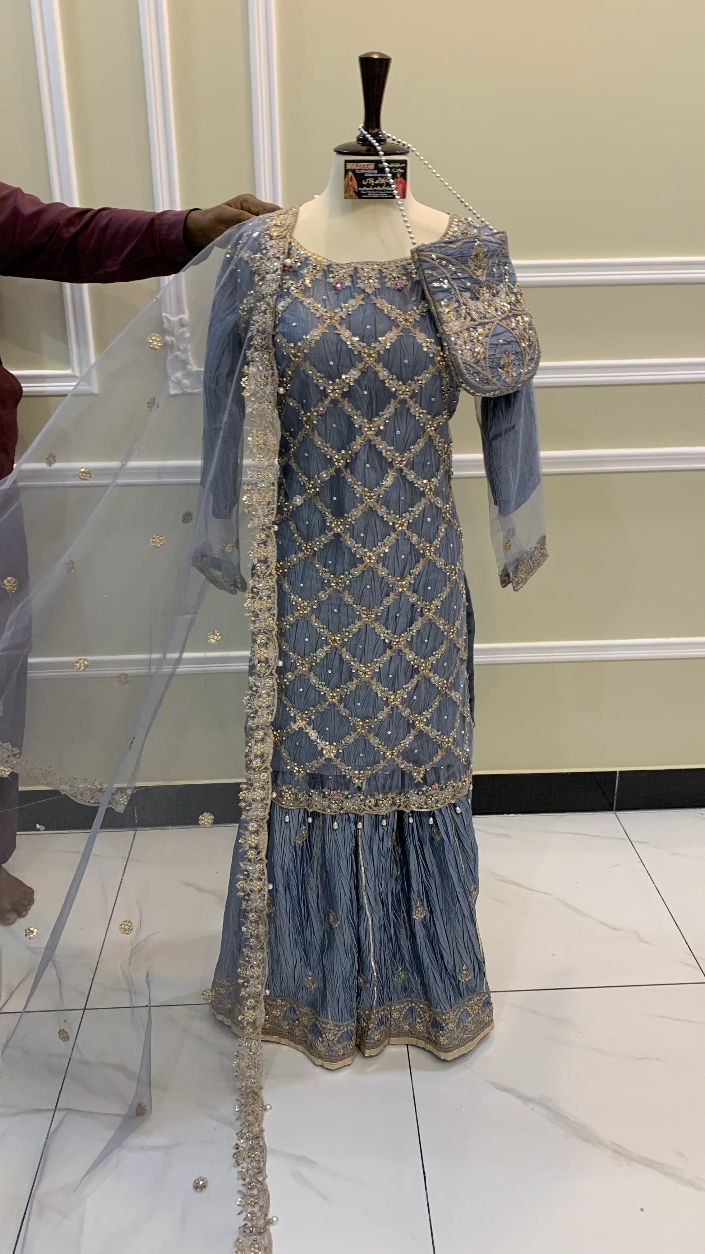 Arwa – Sapphire Grace