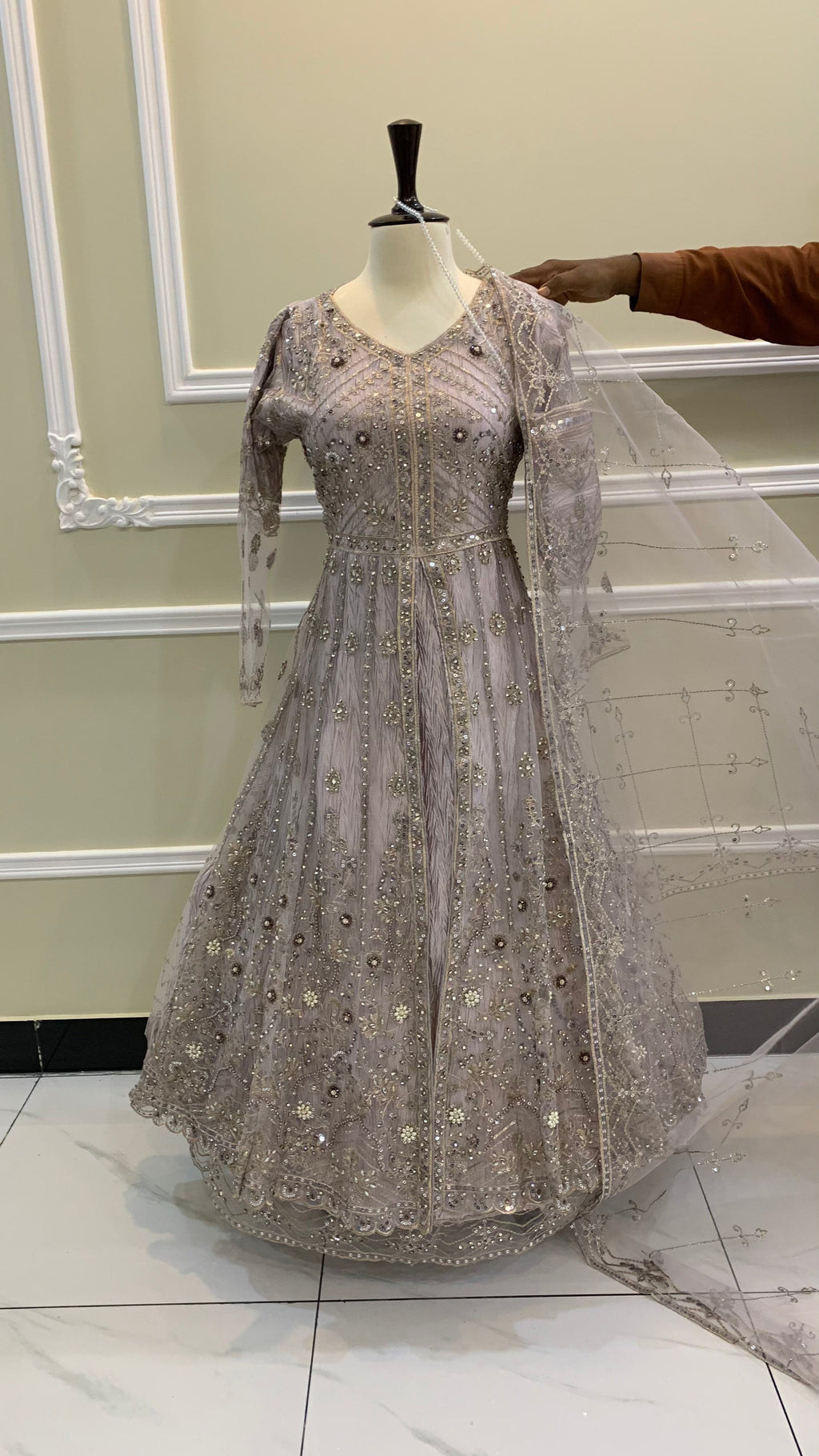 Noorain – Lavender Luminance